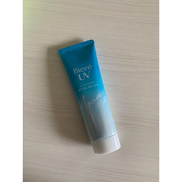 Biore UV Watery Essence 85g