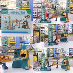 Playing Toy Racing Run Lion