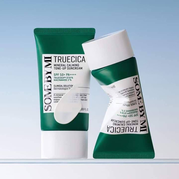 Somebymi Truecica Mineral Calming Ton-up Seuncream SPF 50+ PA++++