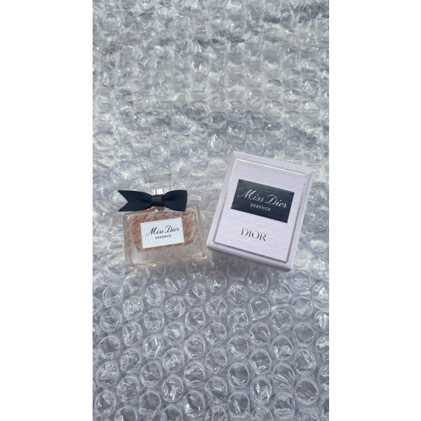 Miss Dior Essence perfume 5ml ទឹកអប់