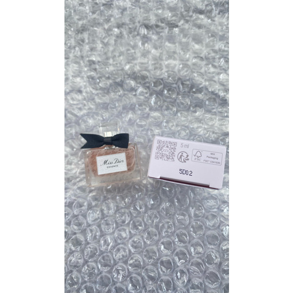 Miss Dior Essence perfume 5ml ទឹកអប់