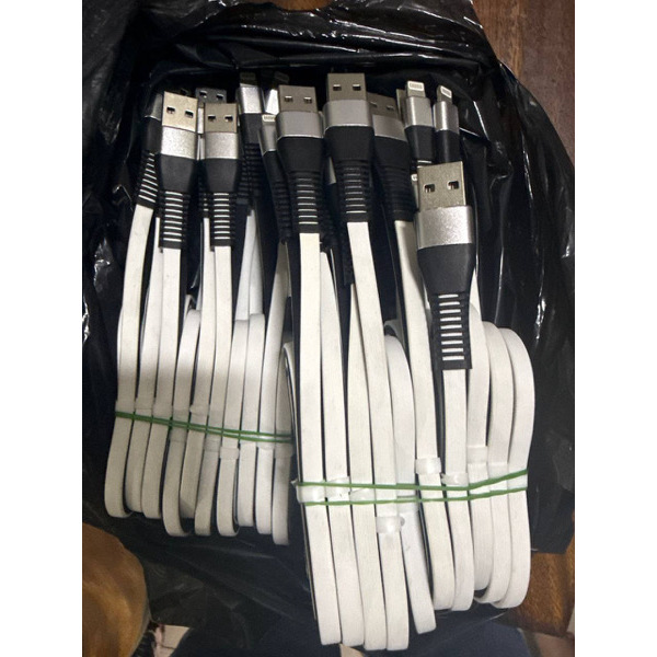 ខ្សែសាកលឿន E+ 3A USB